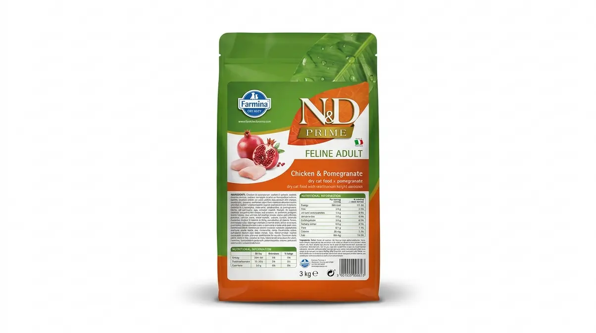 Farmina N&D Prime Feline Adult dry cat food bag chicken and pomegranate formula front view