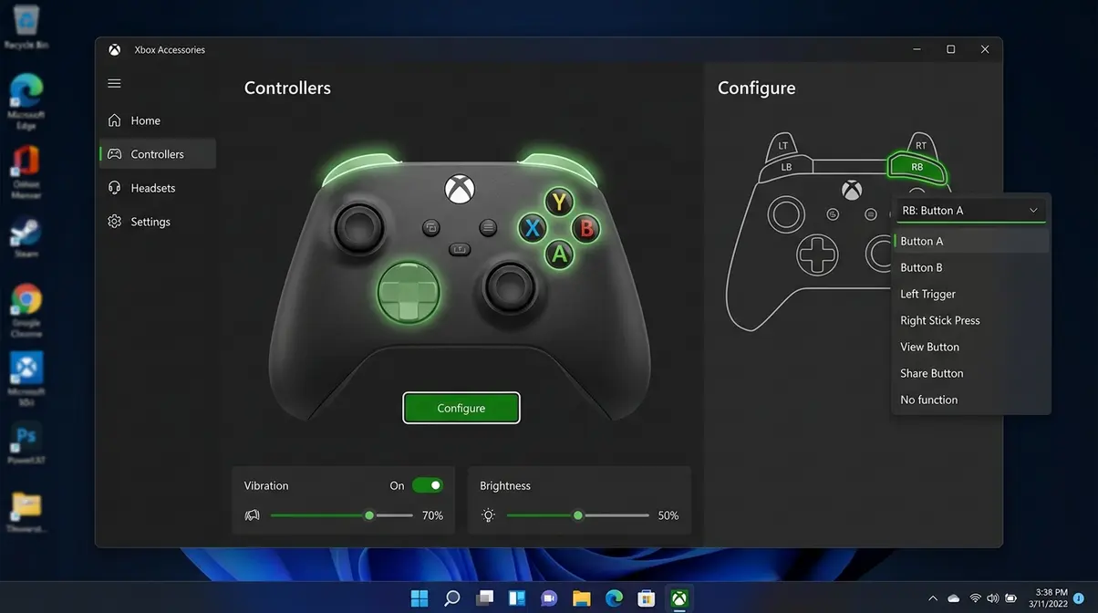 Xbox Accessories app showing controller button remapping and vibration settings on Windows 11